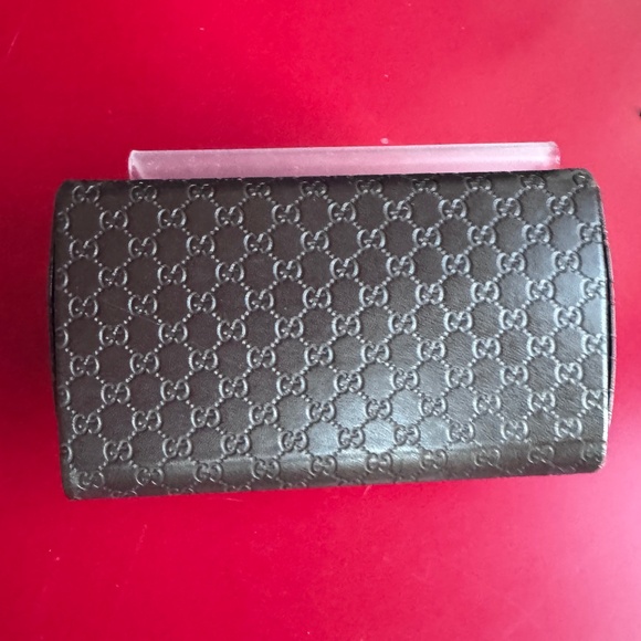 Gucci Authentic Glass Case That Converts To An Envelope Great Cond - Picture 2 of 9